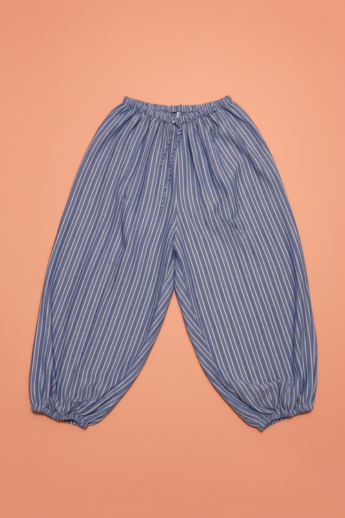 Pantalón Harem Azul Rayas Blancas - Fondo Coral